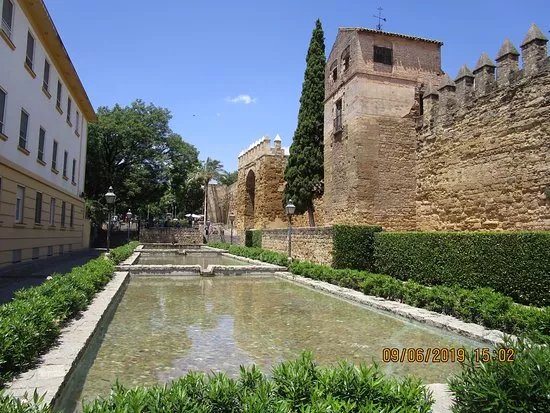 Puerta del Almodovar