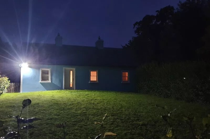 Family & Pet Friendly Restored Cottage in East Mayo with  4* Bord Failte Award