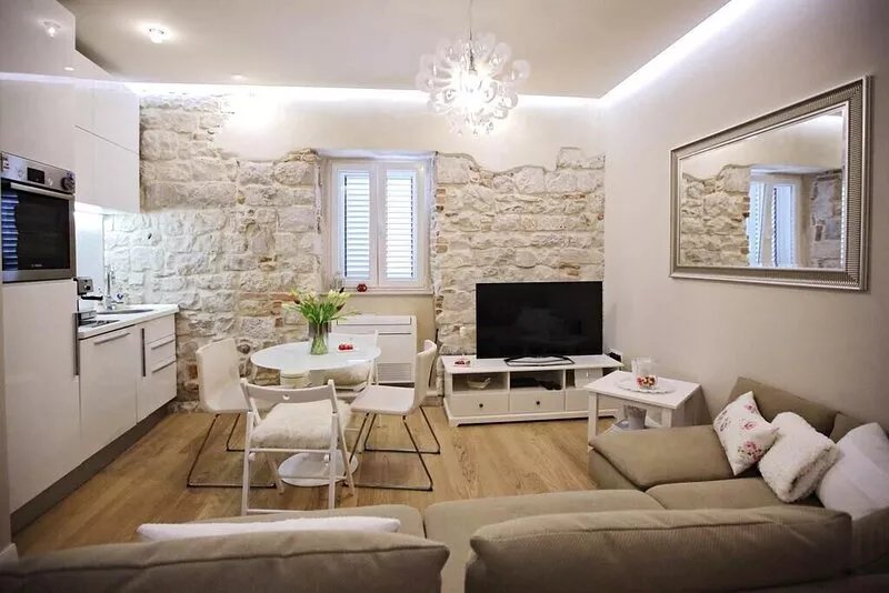 Luxury 2 Bedroom Apartment in UNESCO-listed Diocletian's Palace