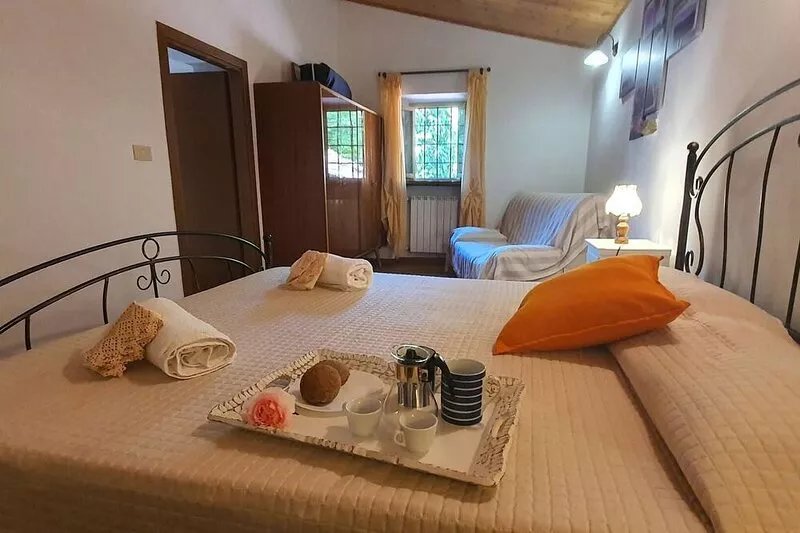 Country House / Farm House in Bagni Di Lucca with 3 bedrooms sleeps 7