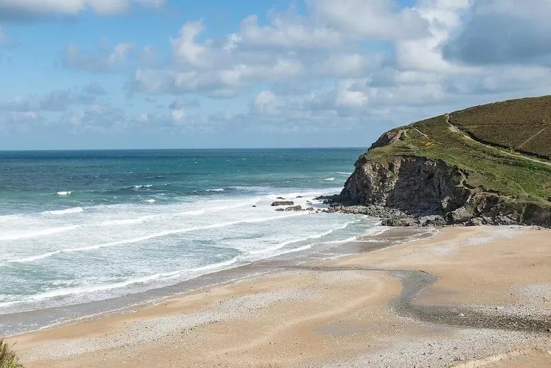 Coastal eco-home for up to 6, short walk from Porthtowan village and beach