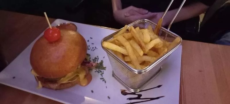 Molly Malone Irish Pub