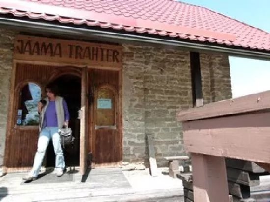 Jaama Trahter