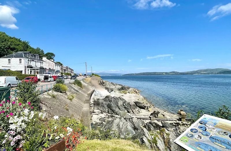 Arthur's Seat,  elevated cottage, sea views