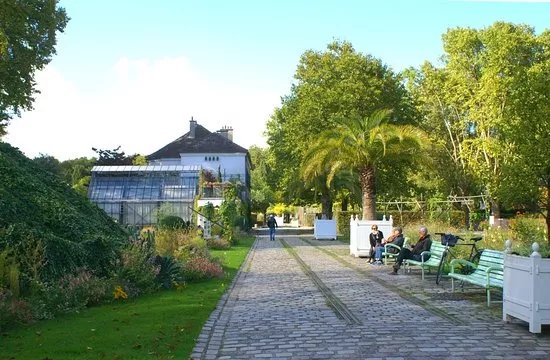 Bibliotheque de la Maison du Jardinage