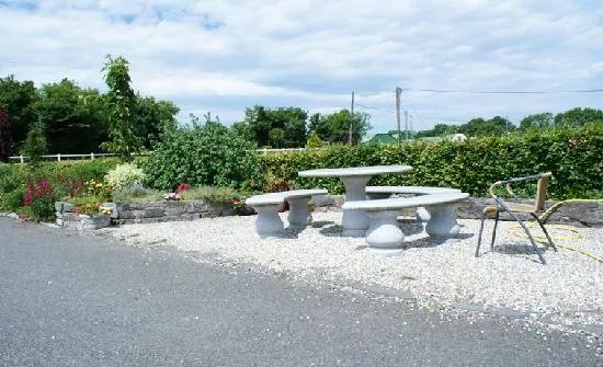 Ardscull  Farmhouse Bed & Breakfast
