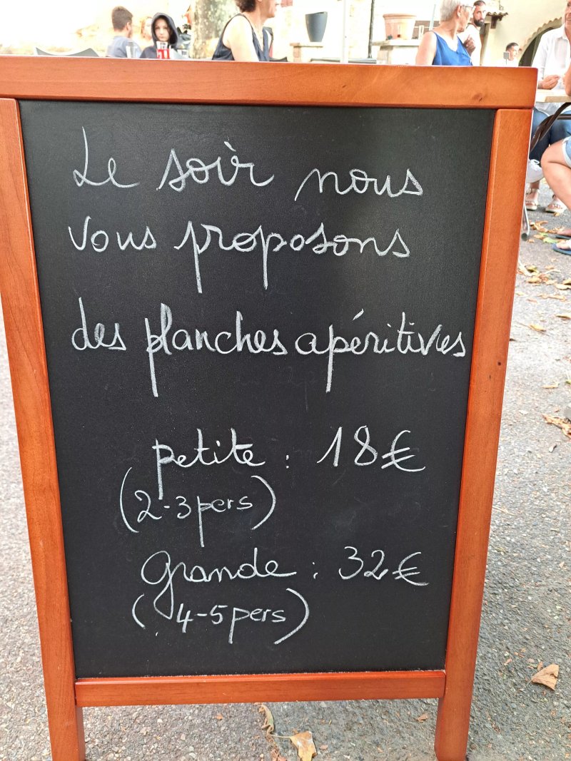 Restaurant Cafe De La Place