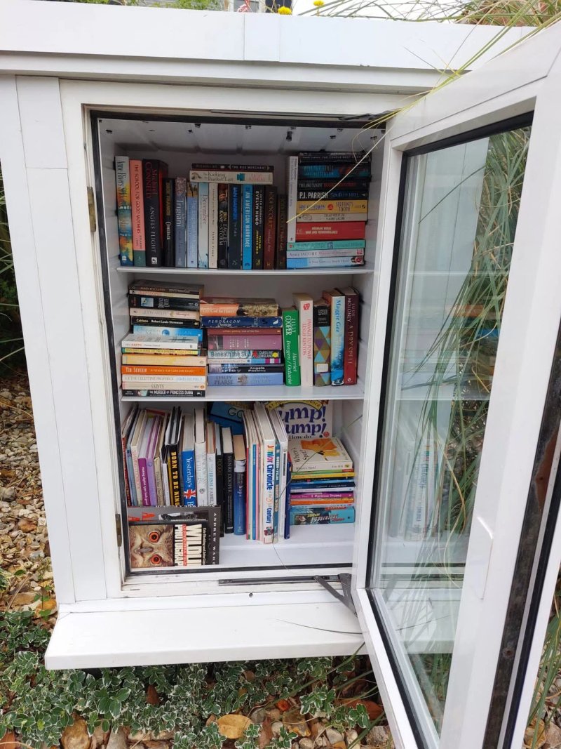 Free Exchange Library
