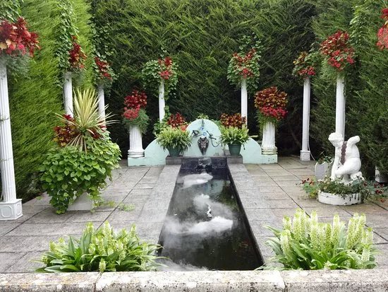 Ralph Court Gardens