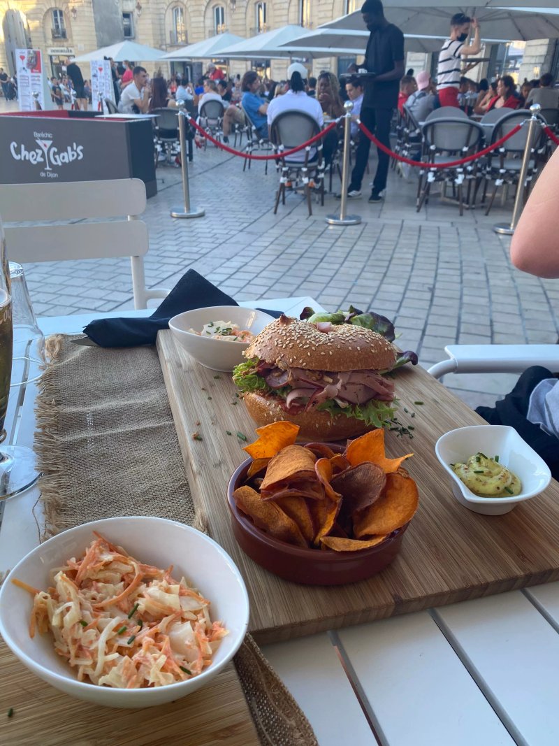Cafe Hugo