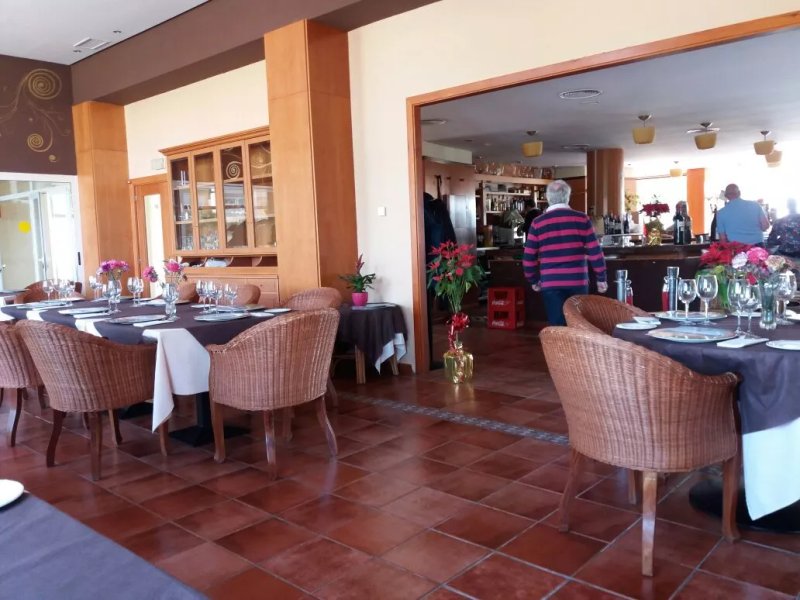 Bar Robert