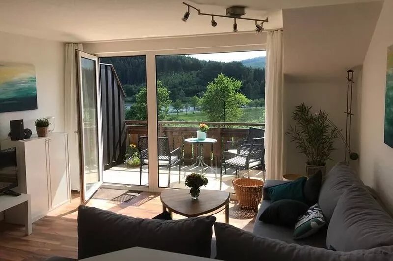 Vacation apartment with lake view and close to the ski slopes