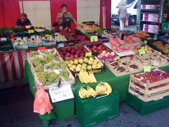 Halle Markets