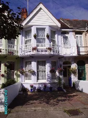 Glenhill Guest House