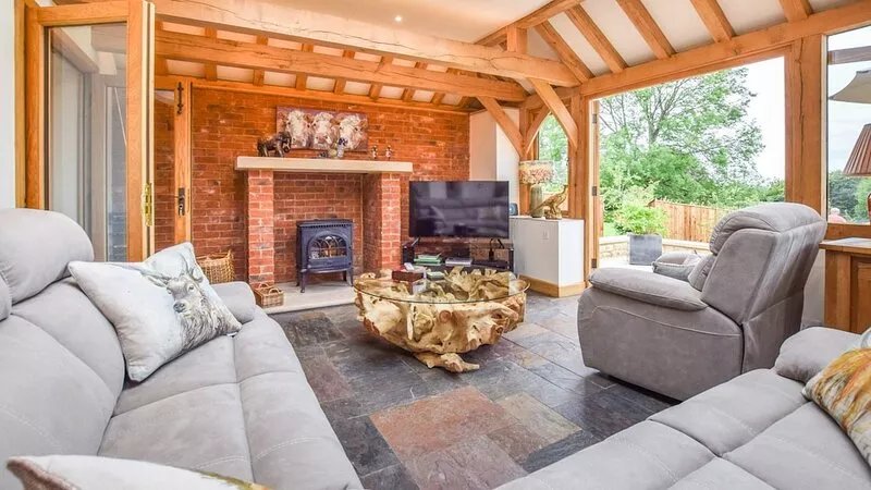 Hyde Tyning Cottage - sleeps 6 guests  in 3 bedrooms