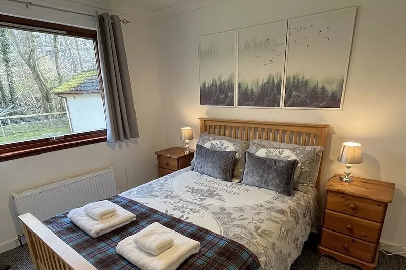 Peaceful bungalow, super close to birnam oak and hiking trails.
