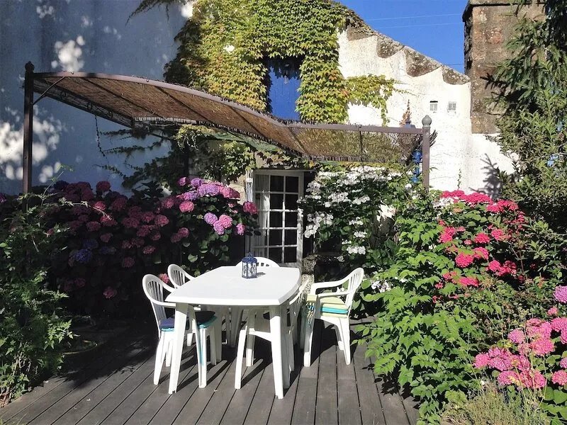 Charming house between land and sea