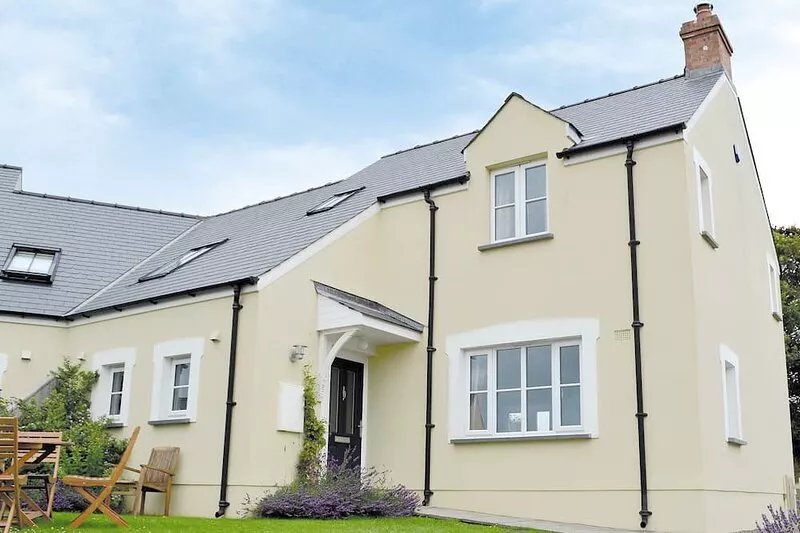 3 bedroom accommodation in Treffynnon, near St Davids