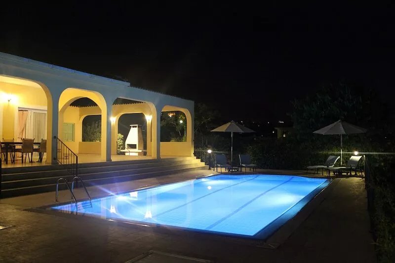Villa with Private Pool and Beautiful Sea and Mountain Views