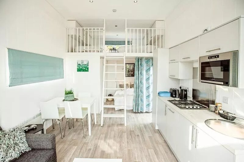 Lux Oceana -  a fishermans retreat that sleeps 5 guests  in 2 bedrooms