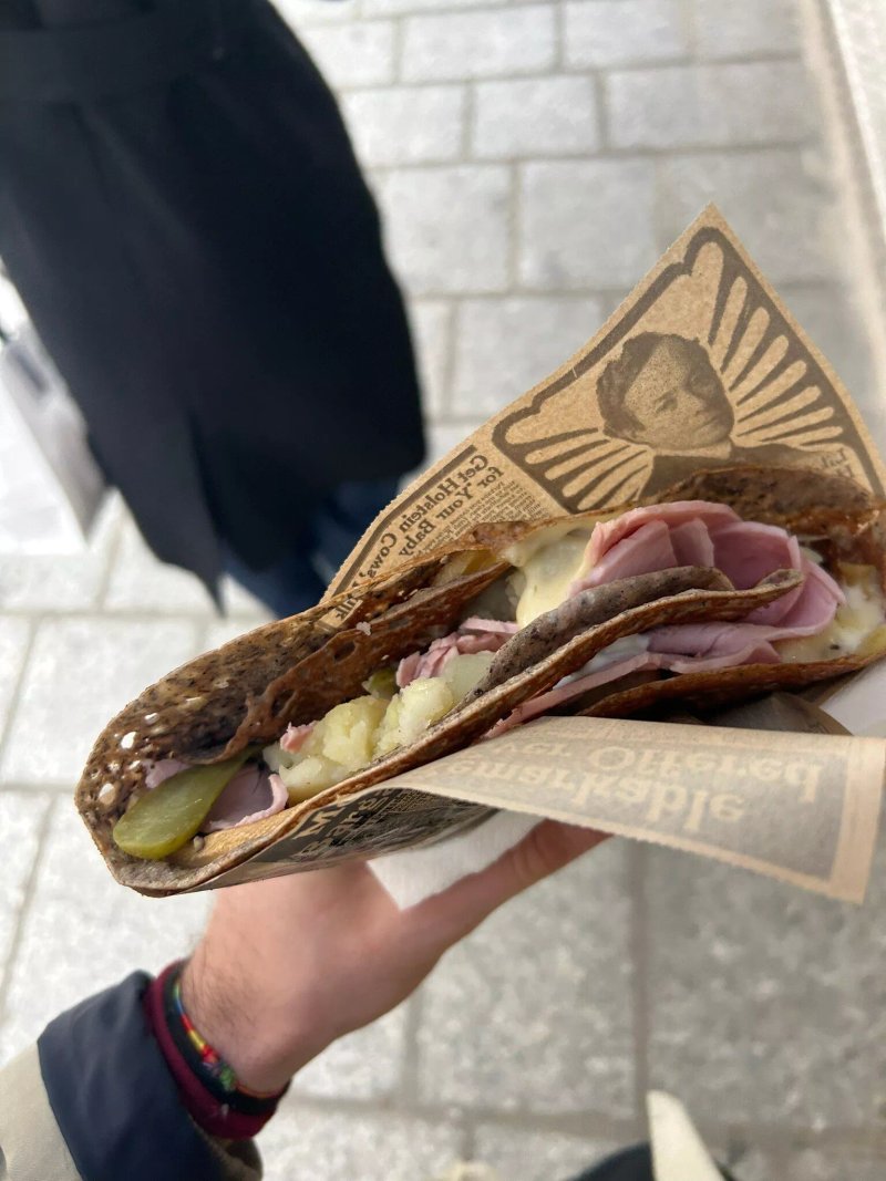 La Creperie Francaise