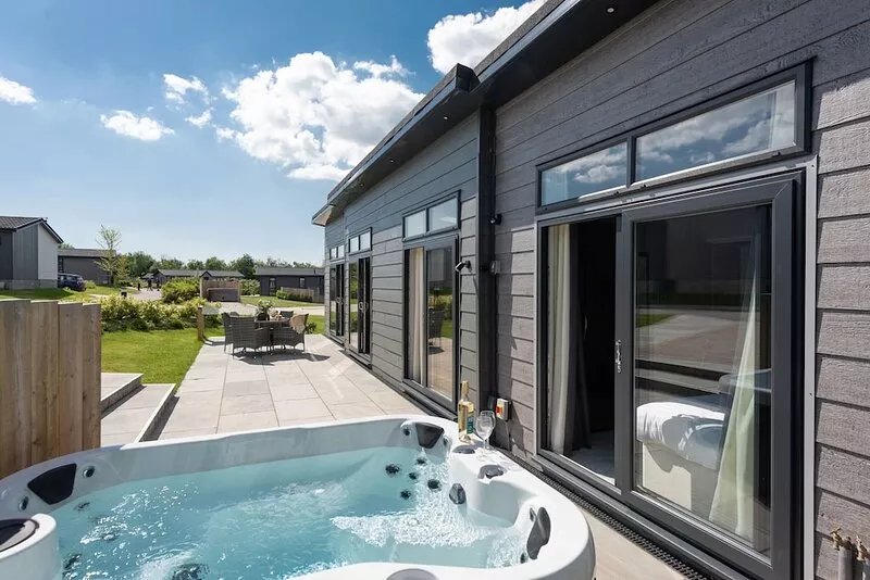 Primrose Lodge, 25 Roadford Lake Lodges