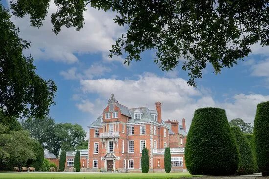 Bodrhyddan Hall