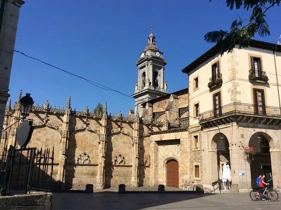 Universidad de Sancti Spiritus desde la Oficina de Turismo de Onati