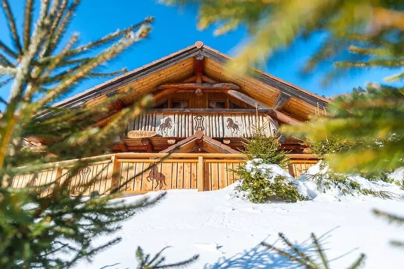 La fuste des Chevaux, log cabin, kota-sauna, Nordic bath, 6 people