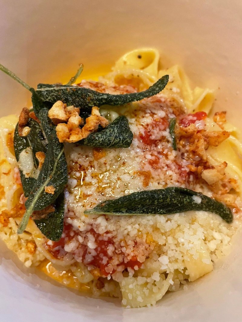 Luca Restaurant