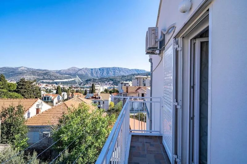 Apartment Dorica - Two Bedroom Apartment with Terrace