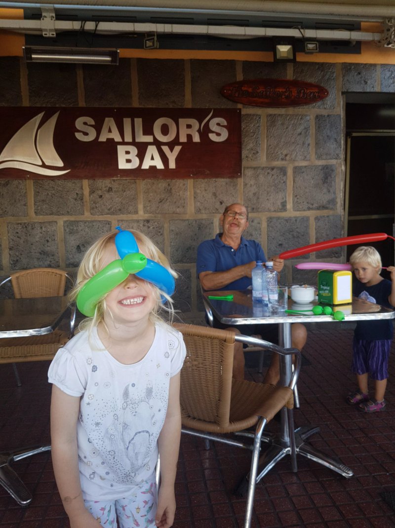Sailor Bar