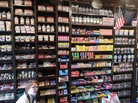 Hardy’s & Mr Simms Olde Sweet Shoppe Salisbury