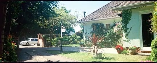 Chewton Edge Guest House