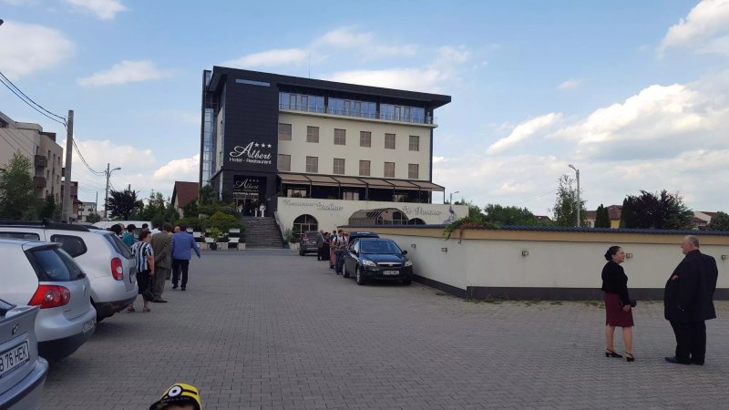 Albert Hotel