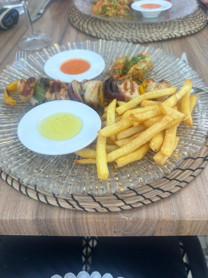 Manoels Restaurant and Bar