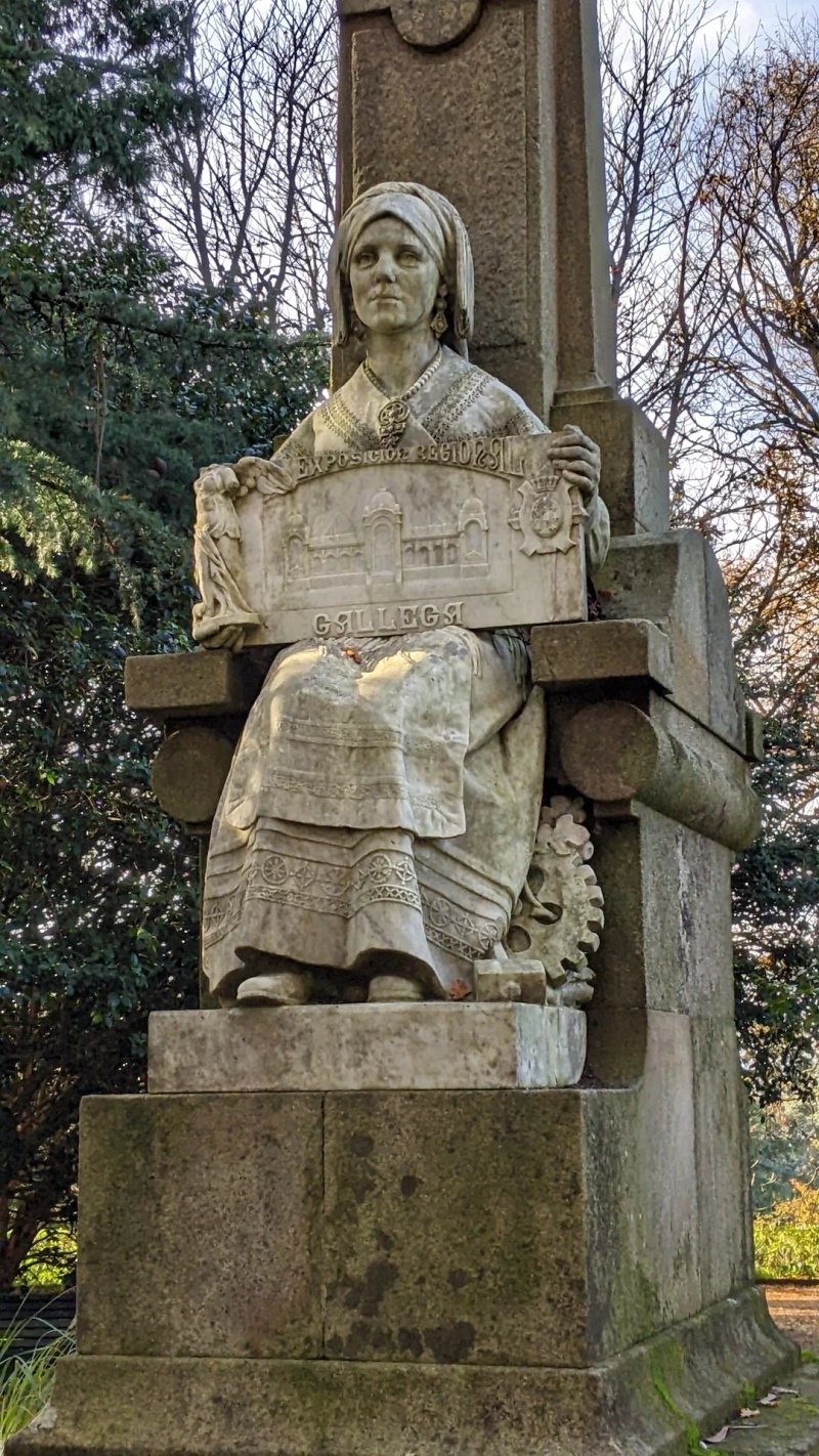 Monumento A Pedro Pais Lapido