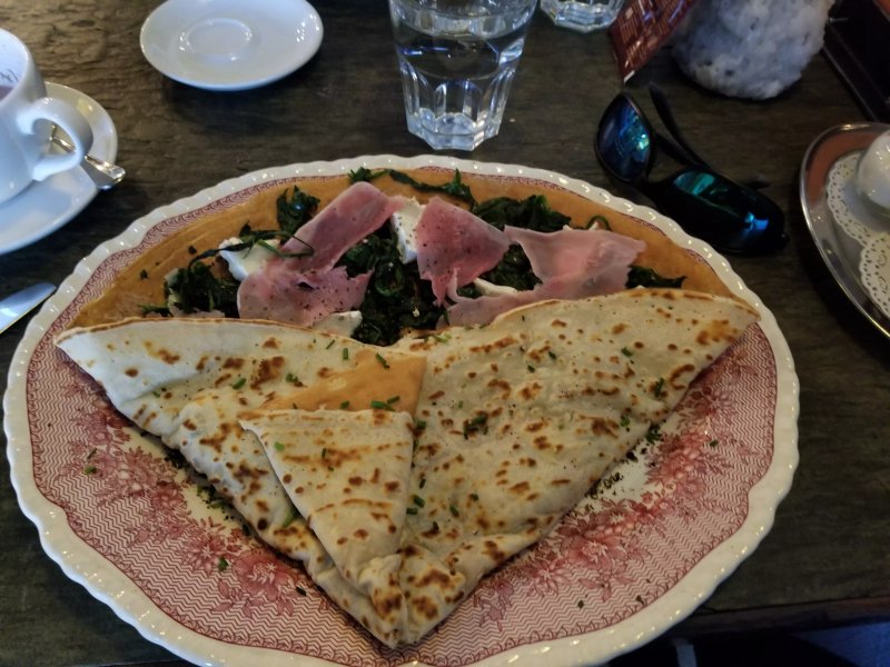 La Chouette - Crepes & Momos