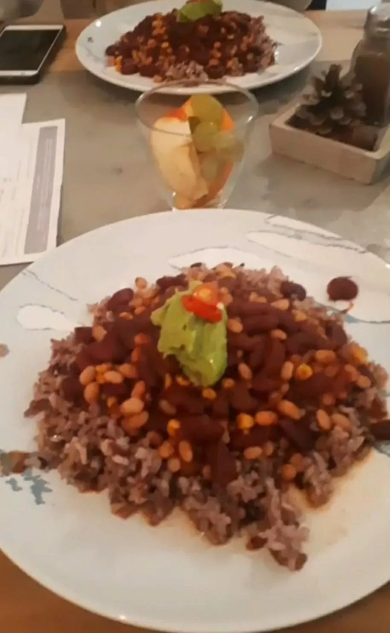 Roots Vegan Food