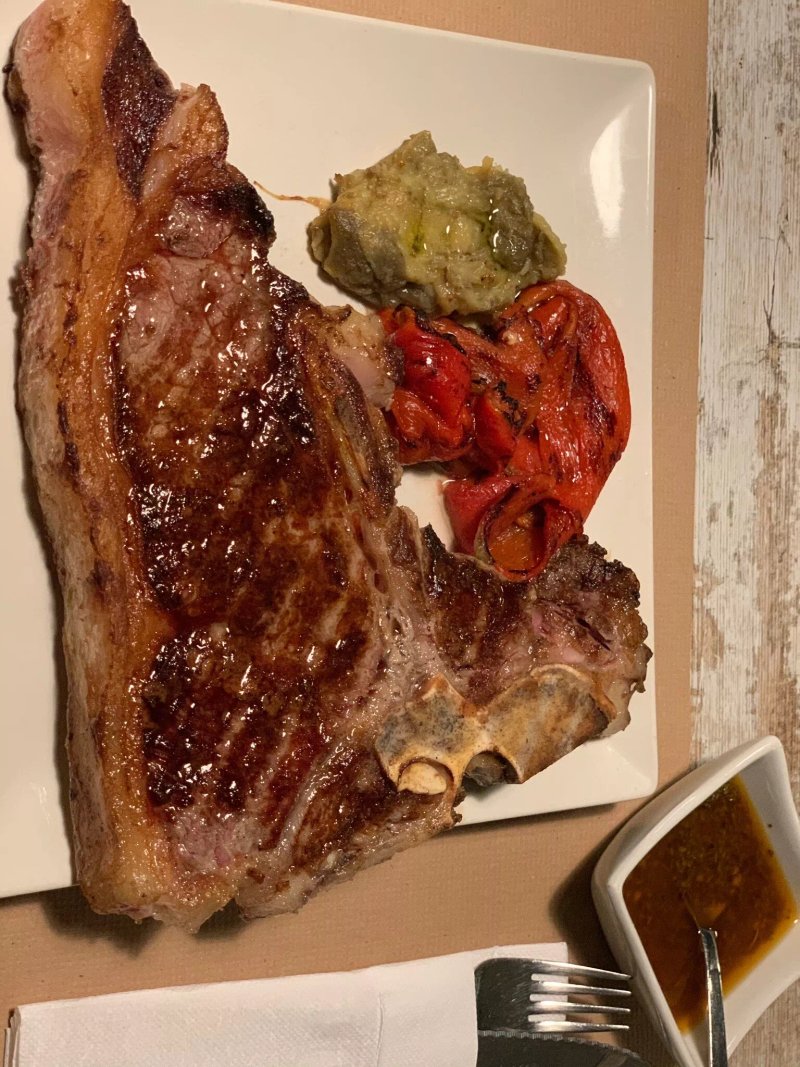 La Placa Bar Restaurant