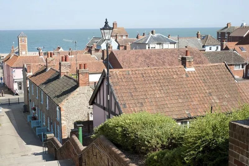 Little Chequers is a pretty pet friendly cottage , sleeps 3. close to Aldeburgh
