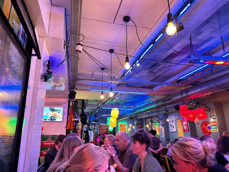 Xin Chao Utrecht - Saigon Street Food