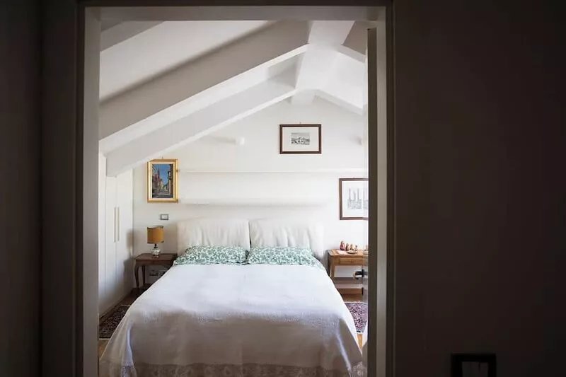 Casa Berner, apartment in historic mansion in center of Pavia, 30 min from Milan