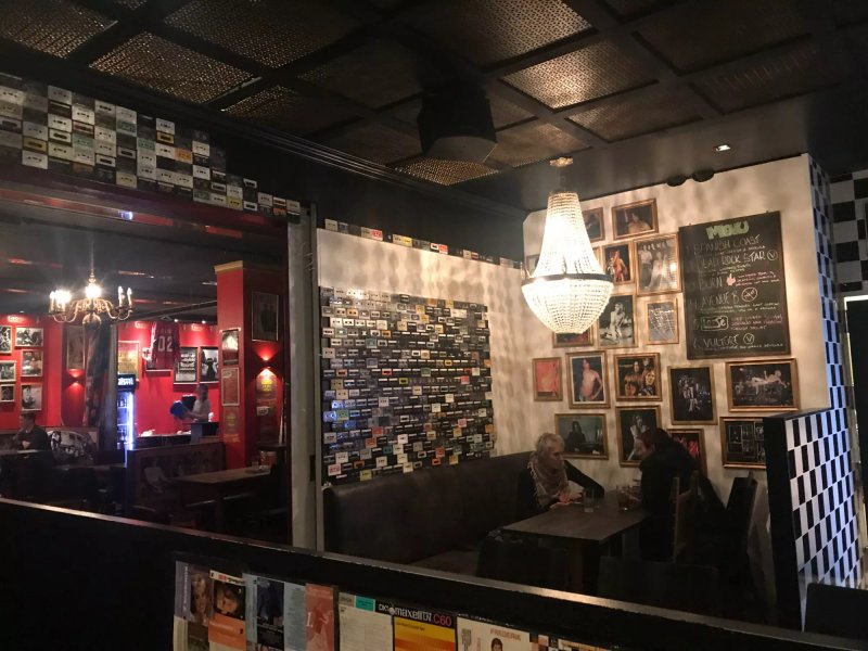 Bar  Loose