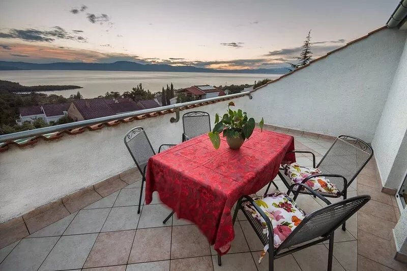 Two bedroom apartment with terrace and sea view Njivice, Krk (A-5427-a)