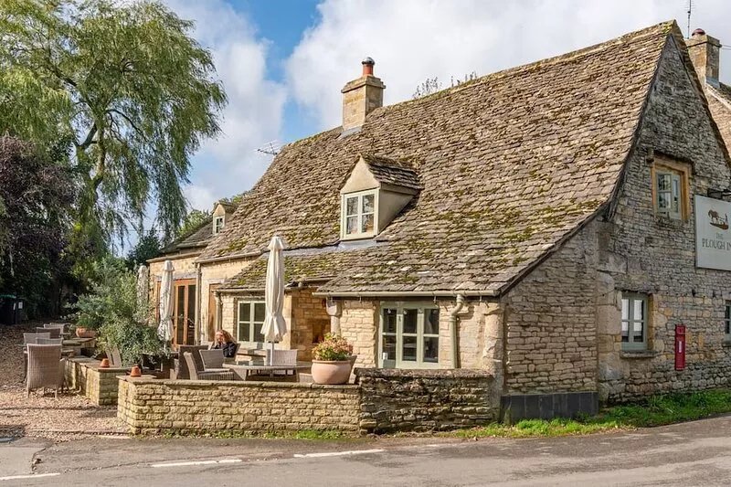 The Coach House - sleeps 4 guests  in 2 bedrooms