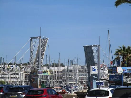 Ponte Pedonal Levadica Da Marina De Lagos
