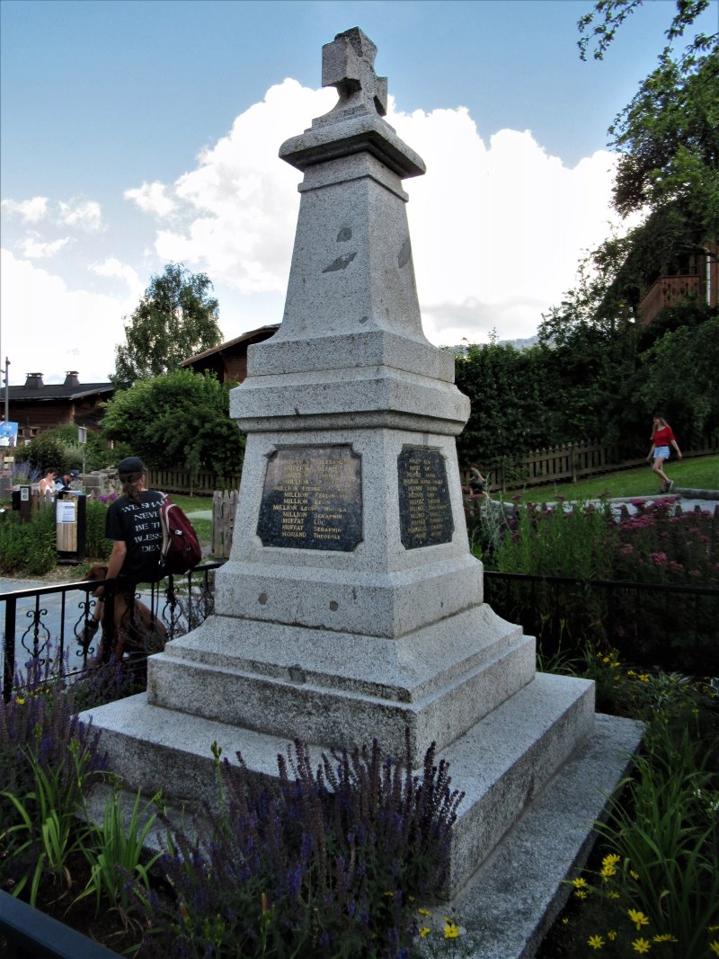 Monument Communal