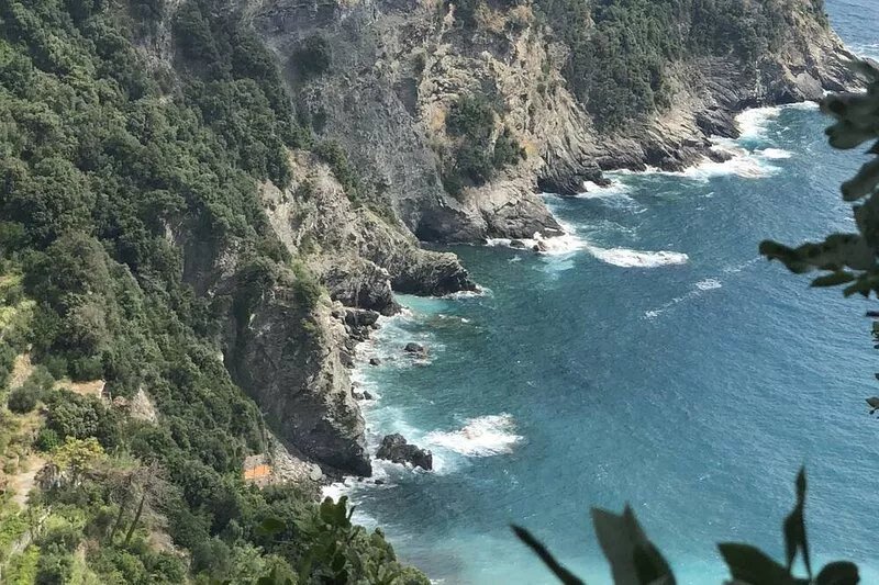 Il Nocciolo, with private pool, AC, Wi-Fi and walking distance to Fivizzano