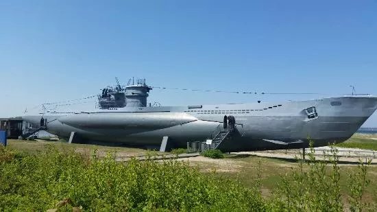 German Submarine U-995